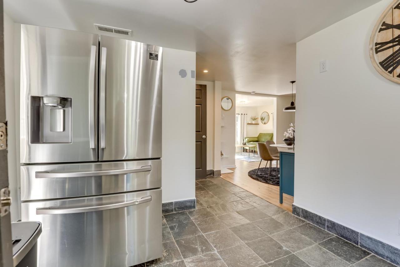 Modern Northfield Cottage With Yard! Exterior foto